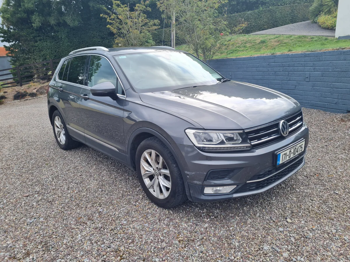 Volkswagen Tiguan 2017 4 wheel drive - Image 2