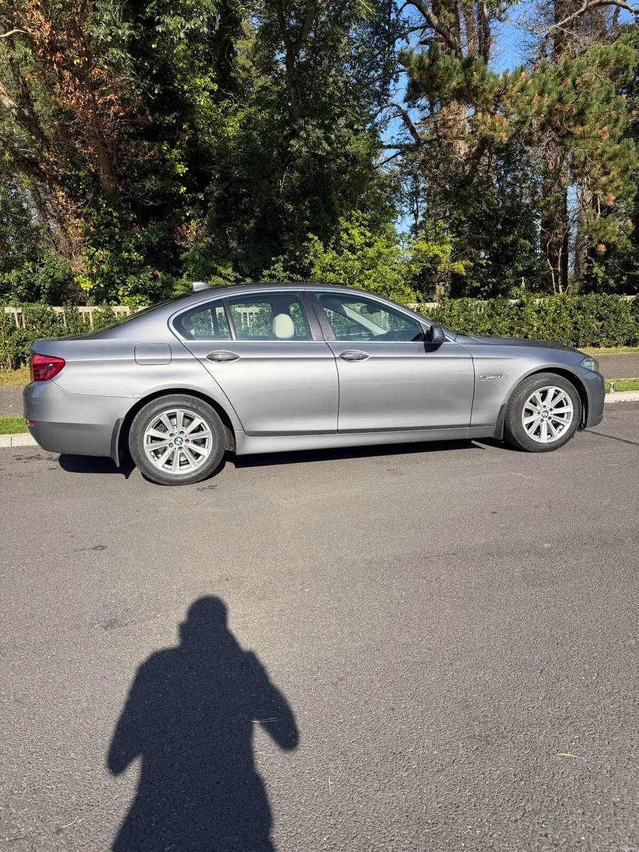 BMW 5-Series 2016 (Harman kardon) - Image 4