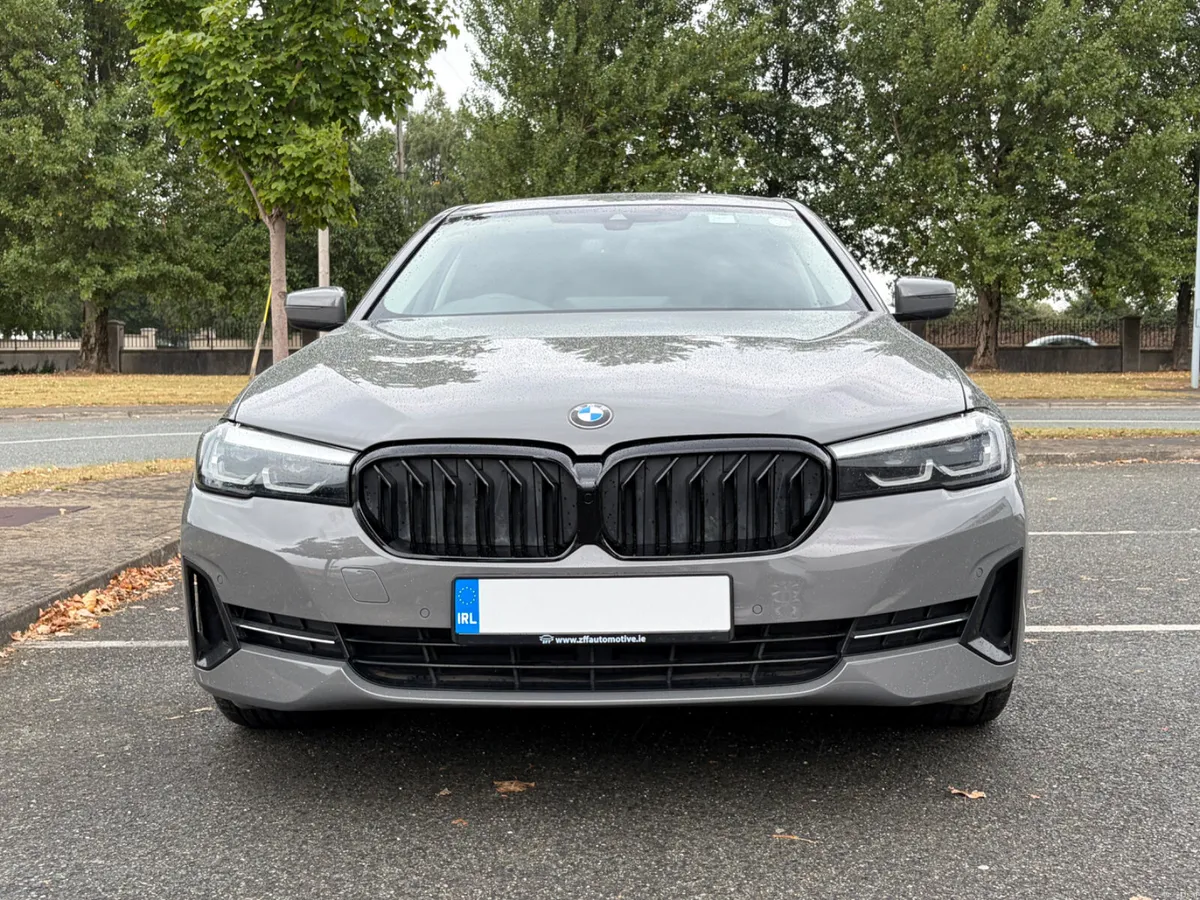 212 BMW 520D SE X-Drive M Performance Auto - Image 4