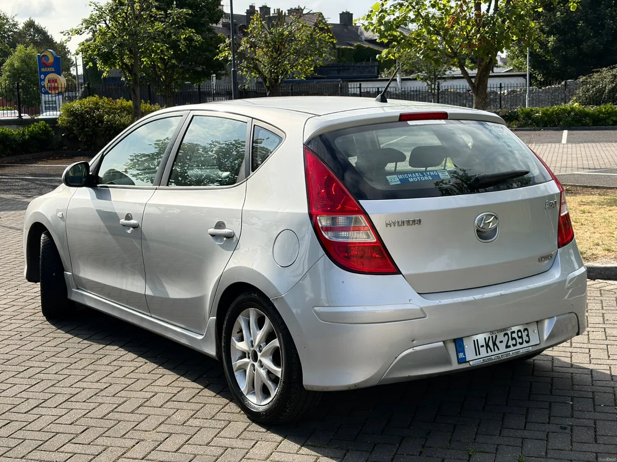 Hyundai i30 2011 1.6 CRDI new nct 9/27 - Image 6