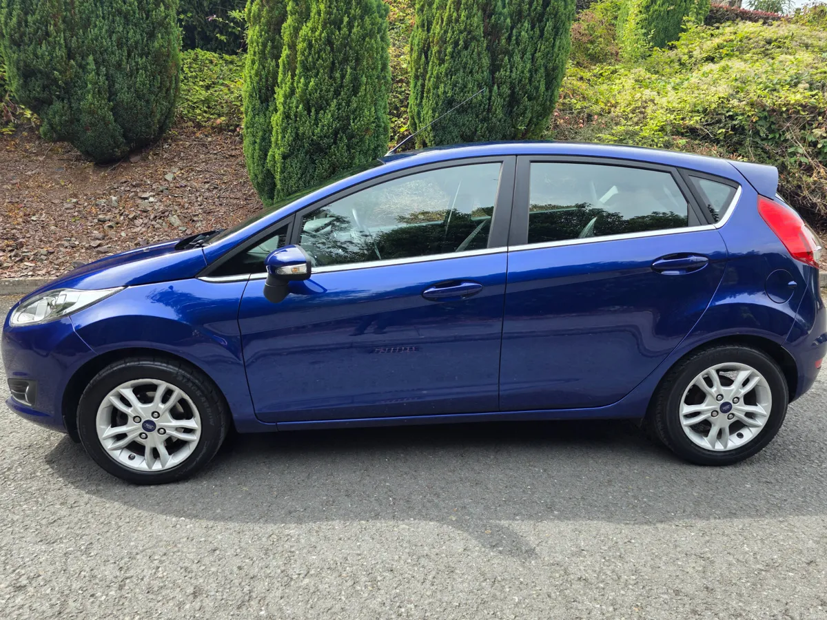 152 FORD FIESTA 1.2 ZETEC LIKE NEW - Image 5