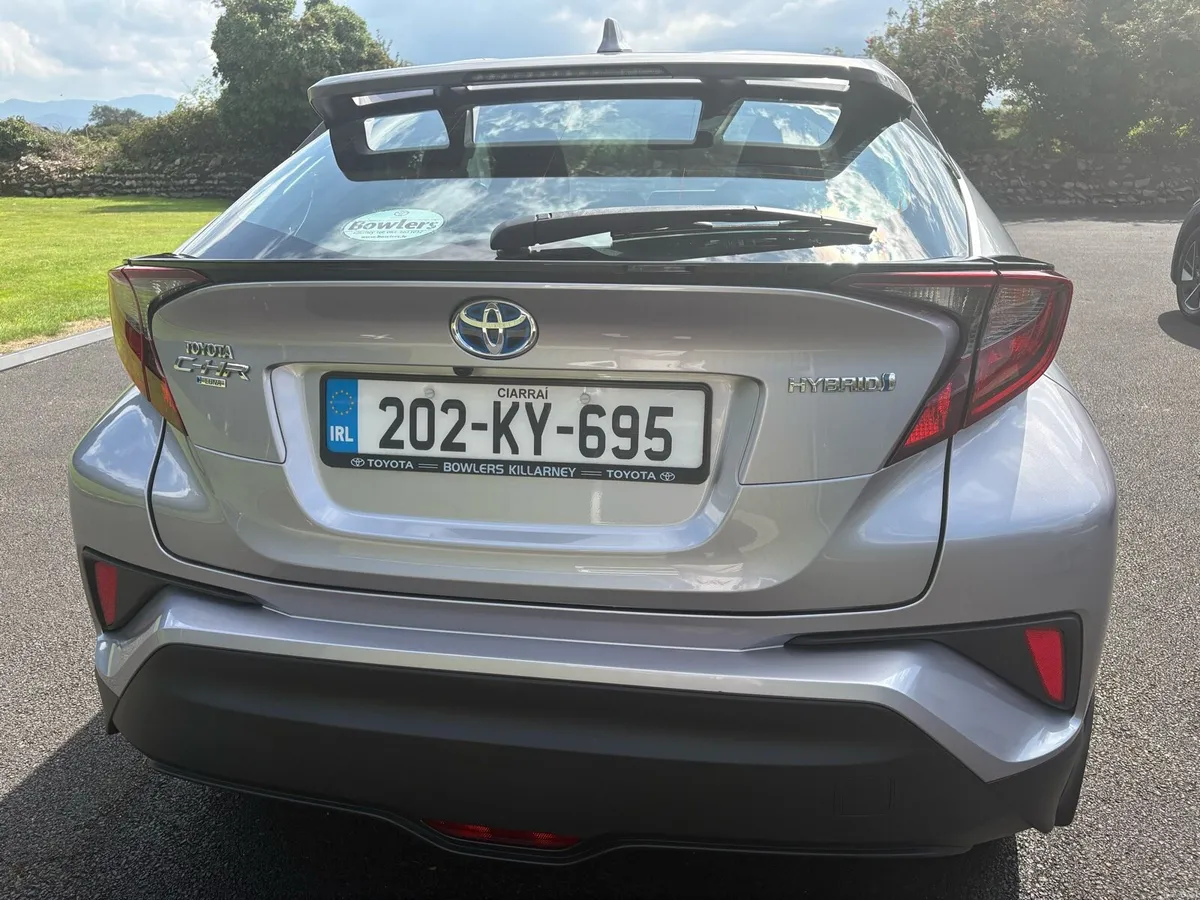 Toyota C-HR Hybrid Luna 1.8 - Image 3