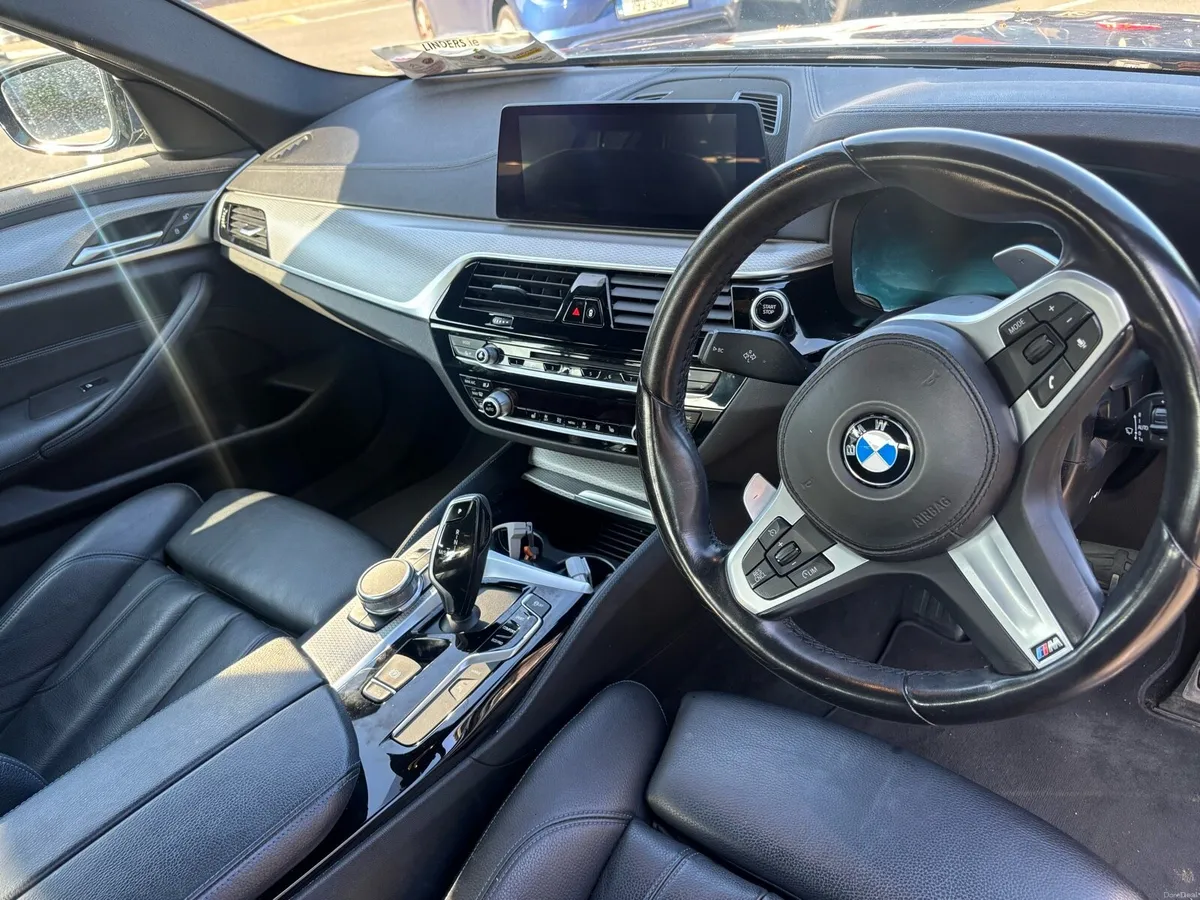 BMW 530e G30 M SPORT - Image 3