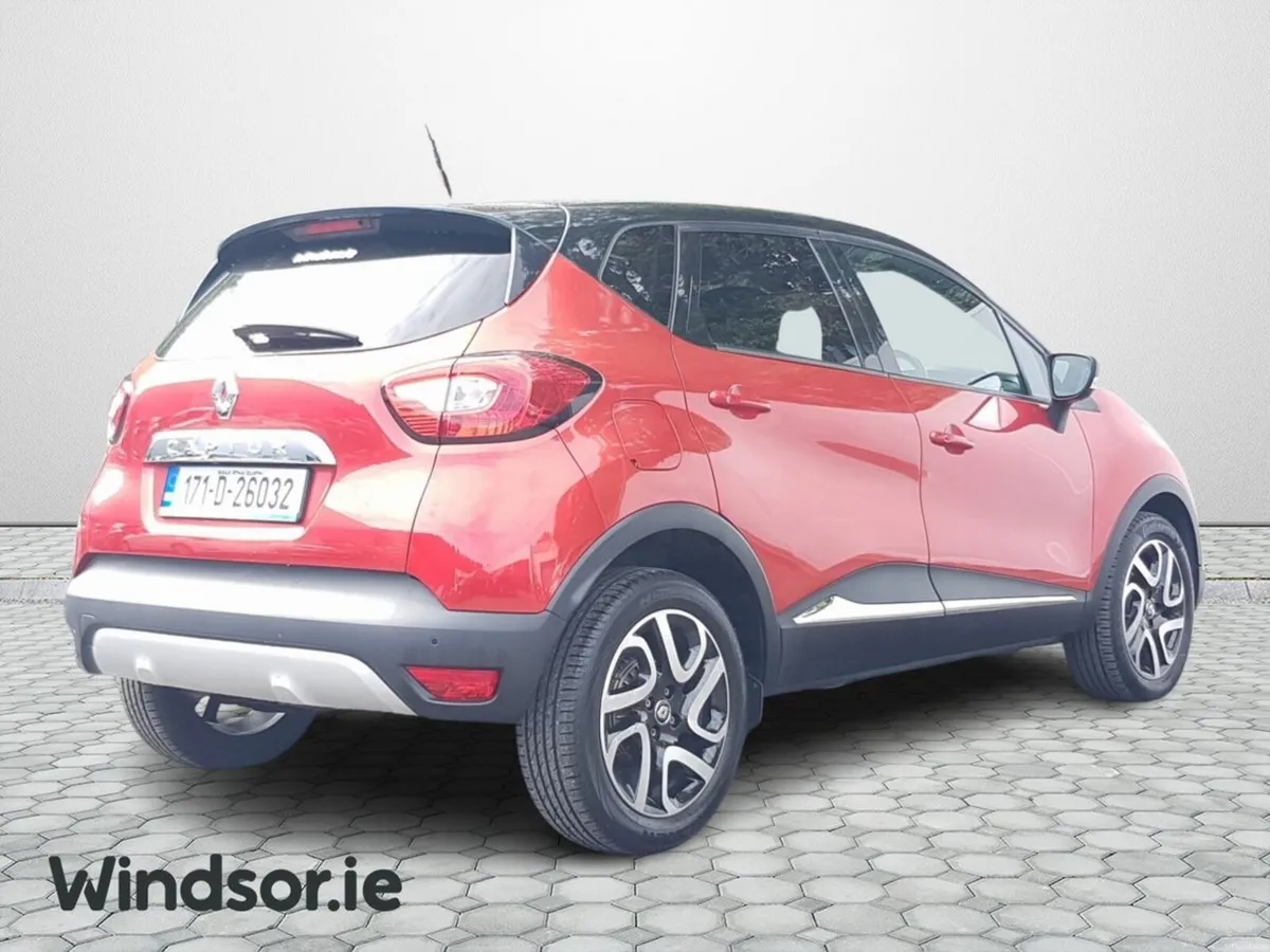 Renault Captur Tce 90 SIGNATURE X NAV - Image 2