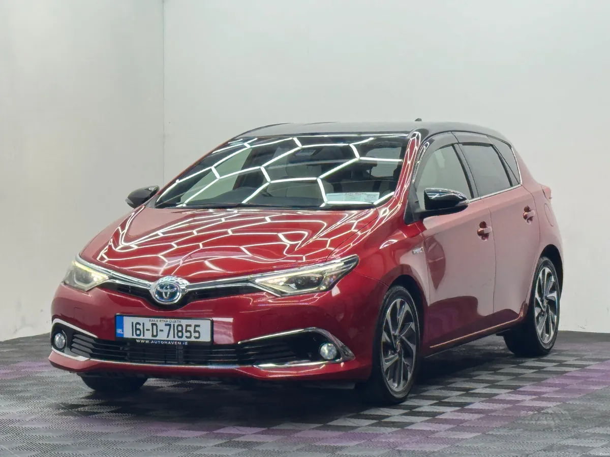 2016 Toyota Auris 1.8 Hybrid, Automatic, Low kms - Image 3