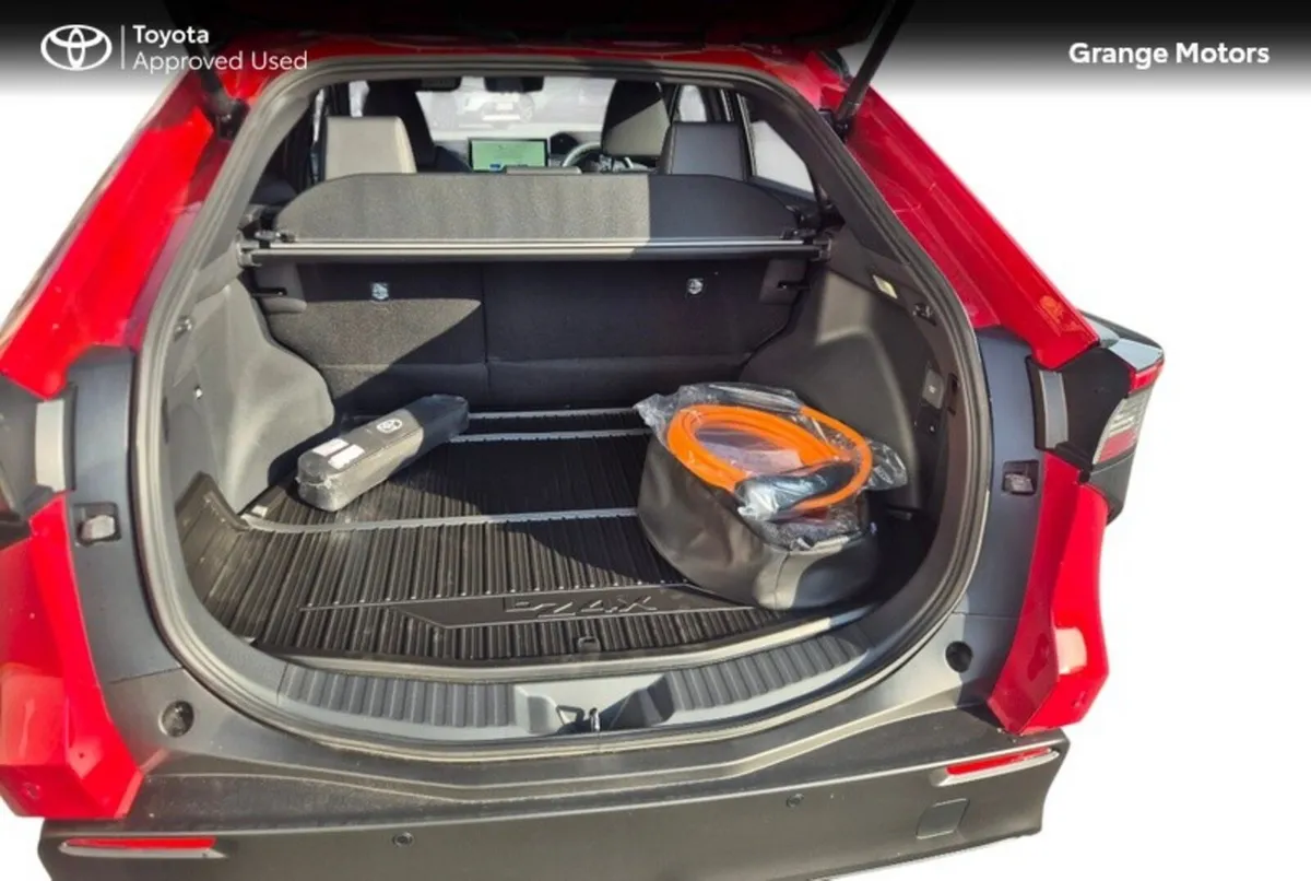Toyota bZ4X PREMIERE BI-TONE ELECTRIC**DEMO WITH D - Image 6
