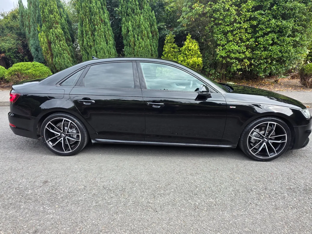 AUDI A4 S-LINE 1.4 TSI PETROL MANUAL - Image 5
