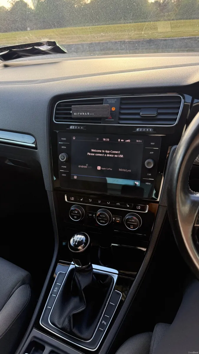 Volkswagen R-Line 1.6dti Golf Highline - Image 3