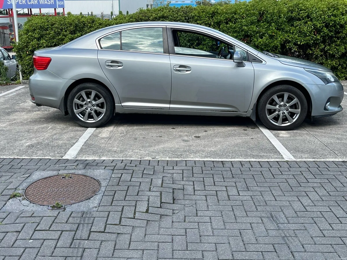 2012 Avensis, 2.0L, only 220k km, New NCT - Image 4