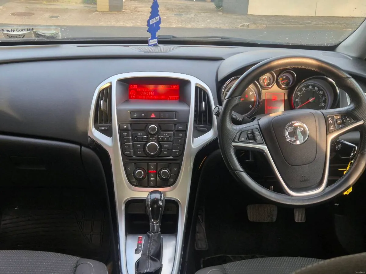 2012 Vauxhall Astra Automatic €2850 - Image 6