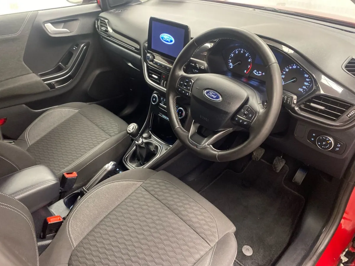 Ford Puma 1.0L EcoBoost Hybrid 125PS Titanium - Image 6