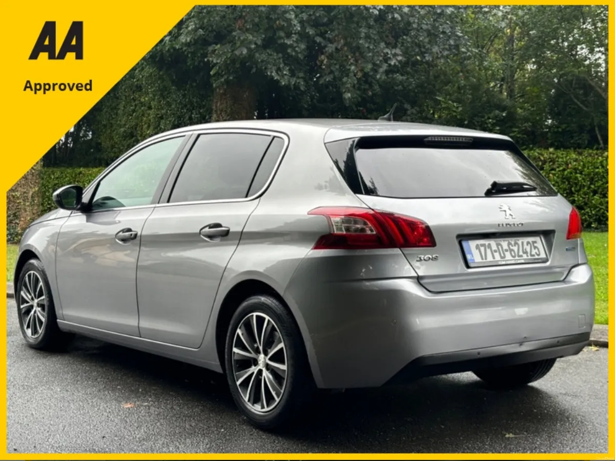 Peugeot 308 1.2 ALLURE AUTO 2017 *LOW KLMS* - Image 4