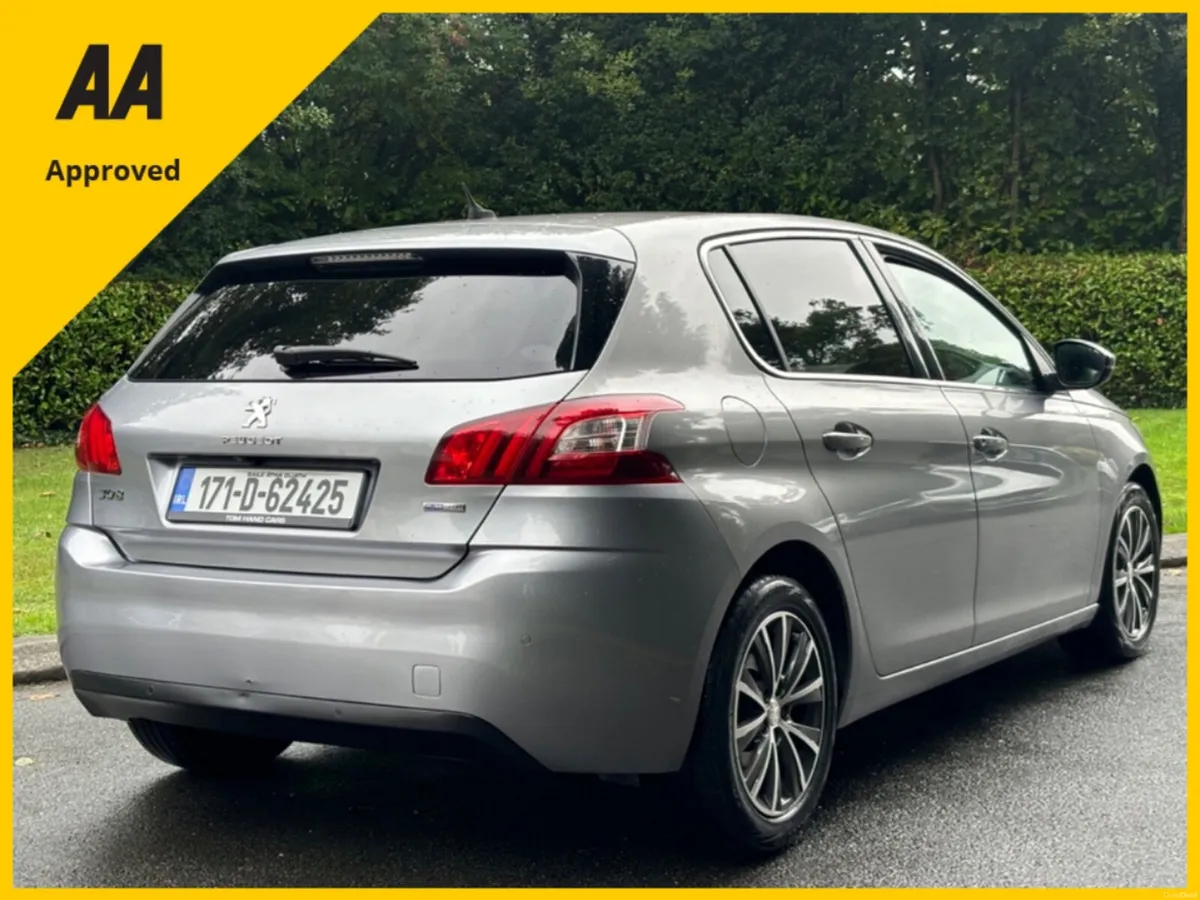 Peugeot 308 1.2 ALLURE AUTO 2017 *LOW KLMS* - Image 3
