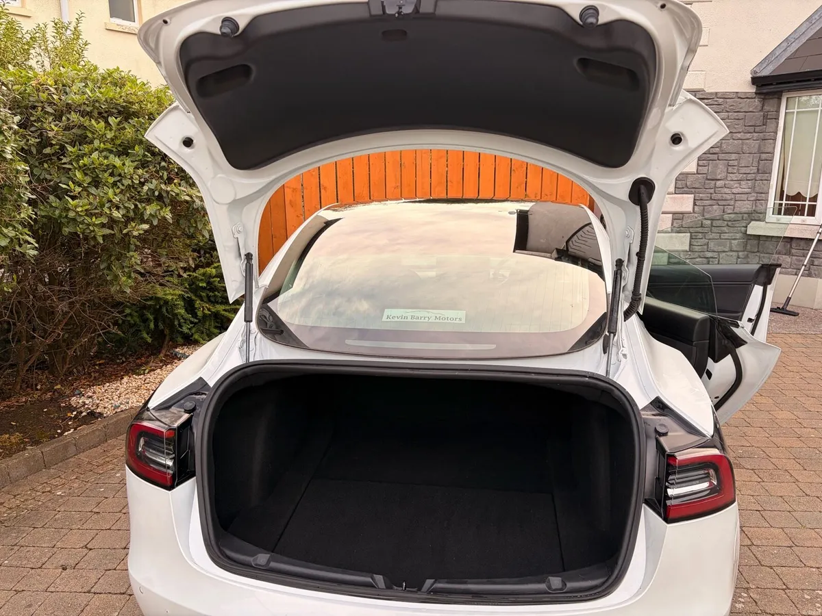 Tesla Model 3 w/ Warranty -New Suspension, Battery - Image 3