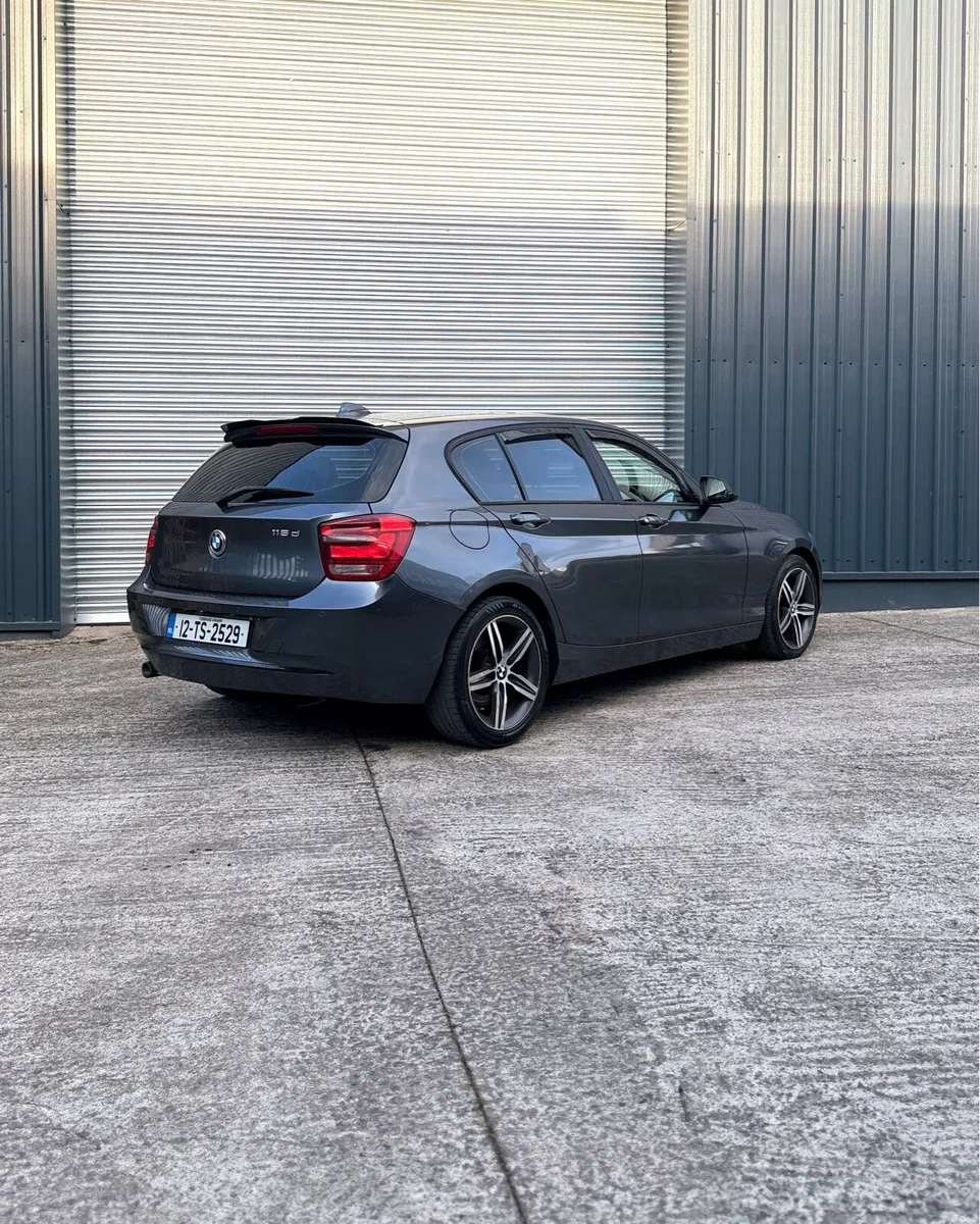 2012 BMW 116D - 1-Series - Sport - Manual - Image 2