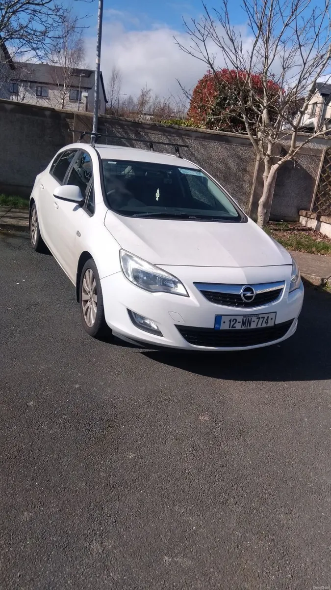 Opel Astra 2012 - Image 3