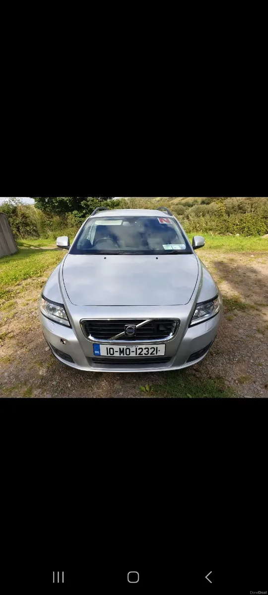 Volvo V50 2010 - Image 1