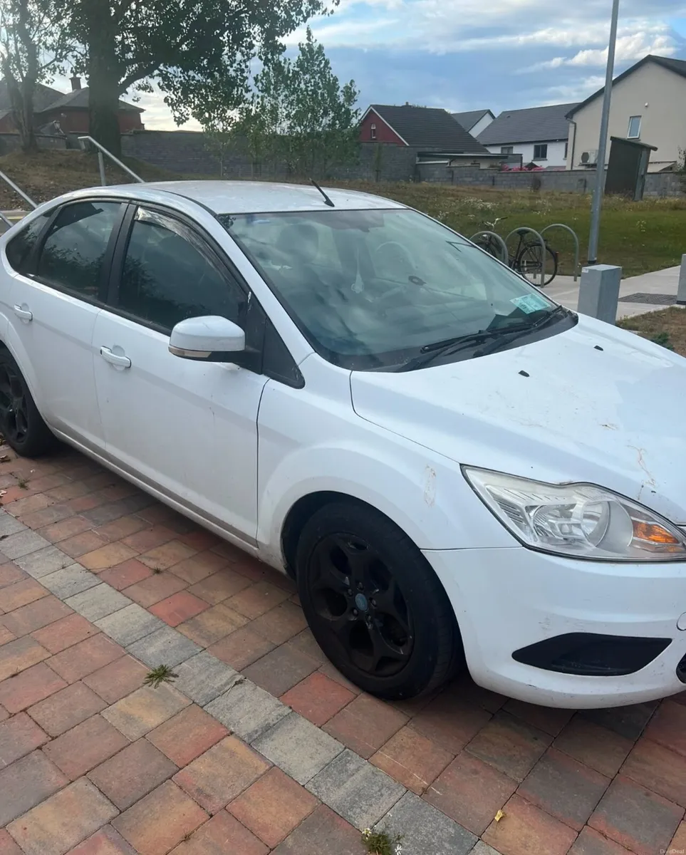 Ford Focus 2011 Low mileage - Image 3