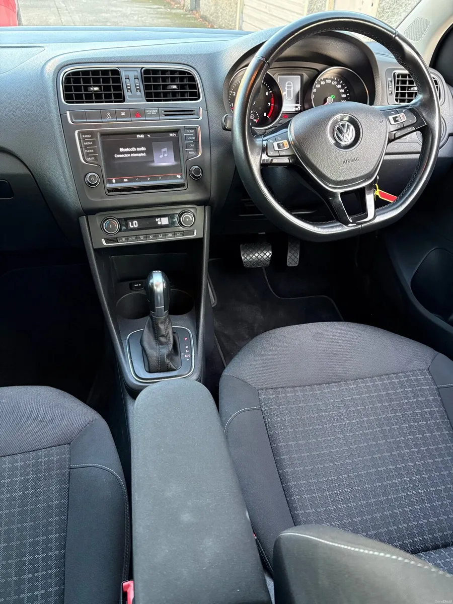 Volkswagen Polo - Image 4