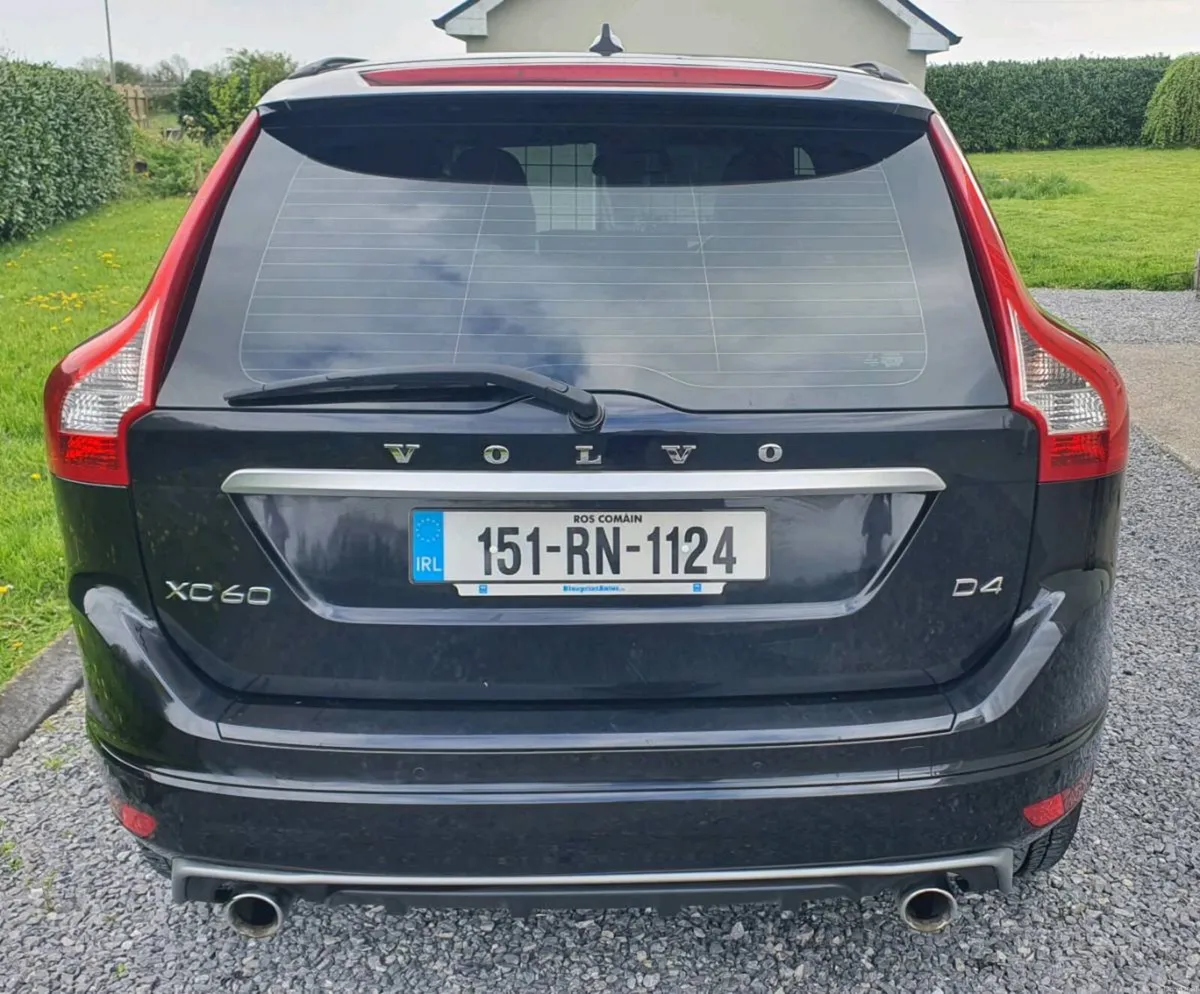 Volvo XC60 D4 R-Design - Image 3