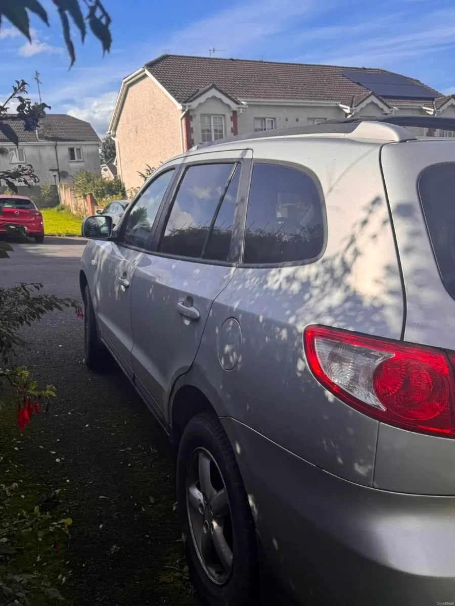 Hyundai Santa Fe 2009 - Image 6