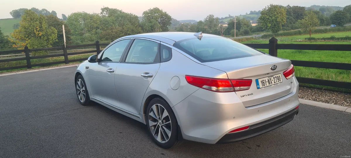 Kia Optima 2016 - Image 2