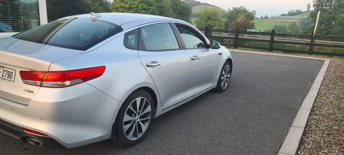 Kia Optima 2016 - Image 4
