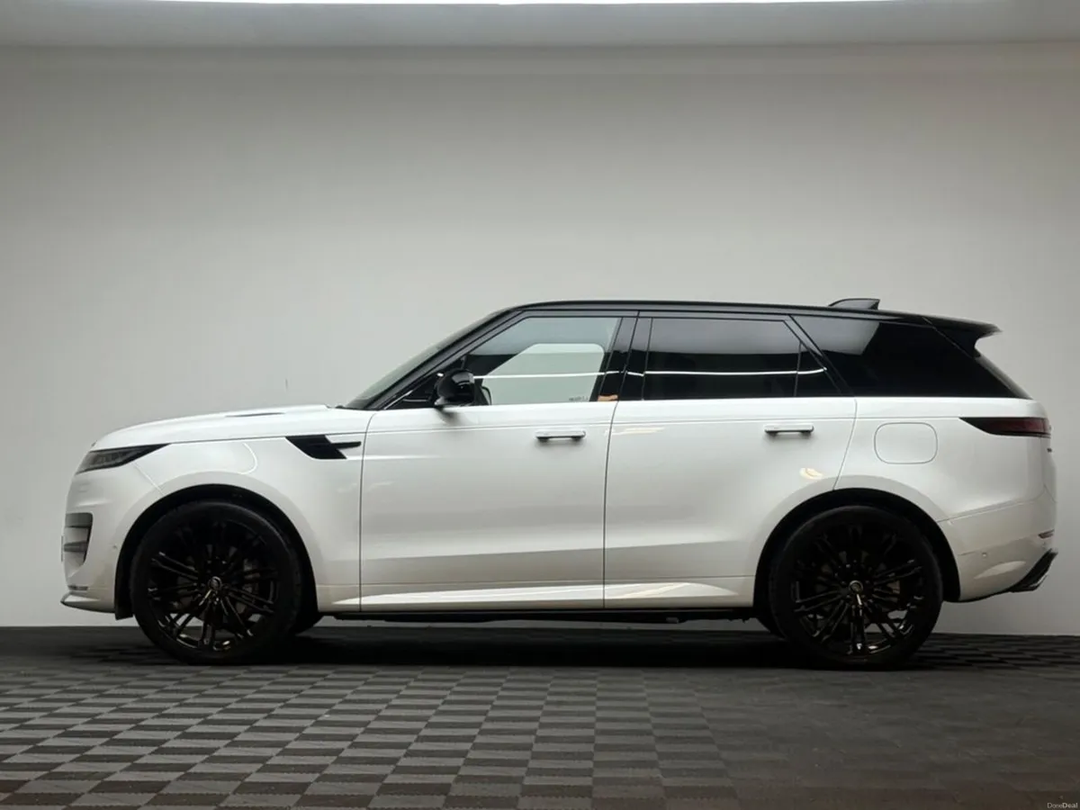 Land Rover Range Rover Sport DYNAMIC SE P460E *PAN - Image 4