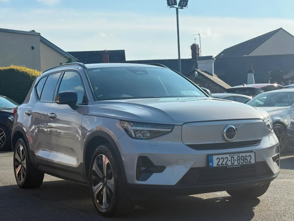 Volvo XC40 RECHARGE PLUS EV AUTO *IRISH CAR* - Image 3