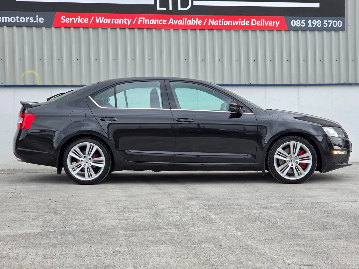 Skoda Octavia 2015 RS - Image 4