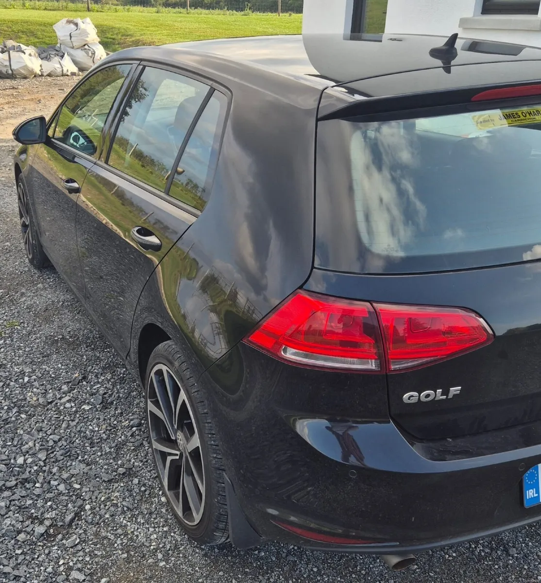 Black Volkswagen Golf 2017 - Image 3