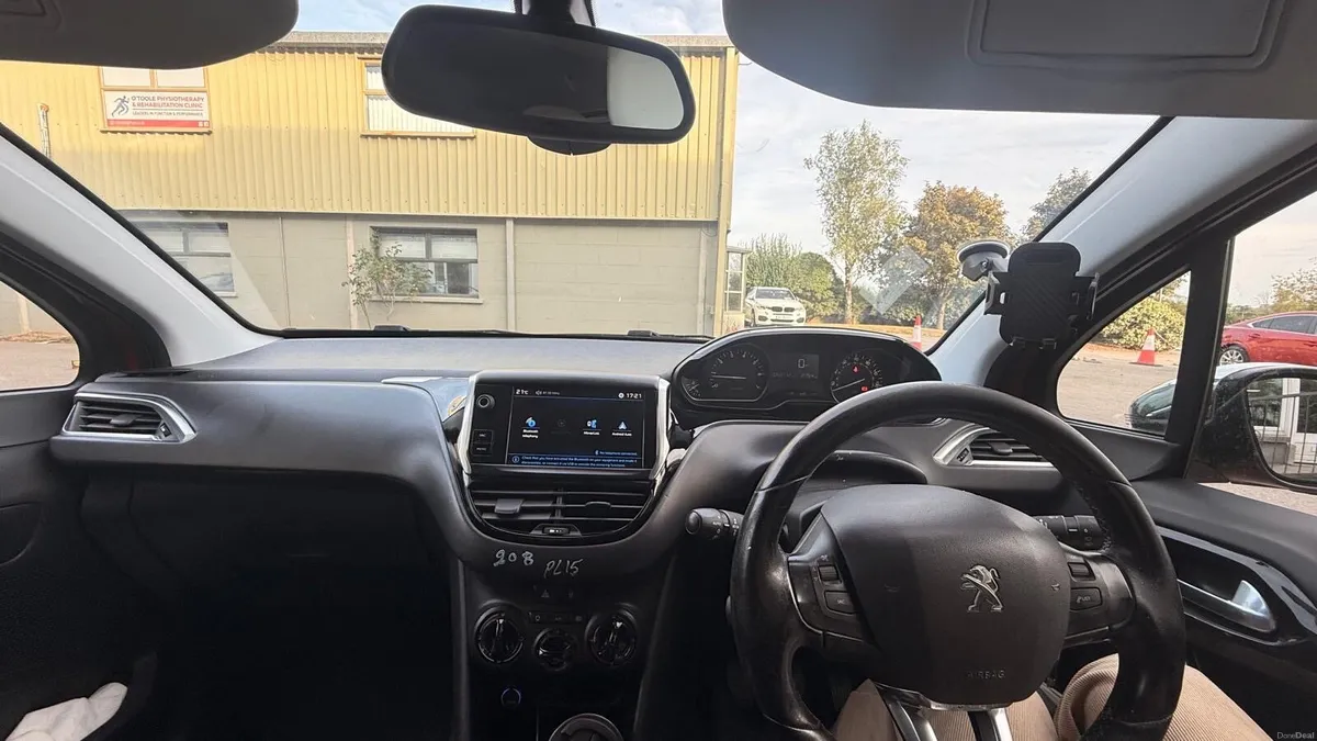 Car - Image 2