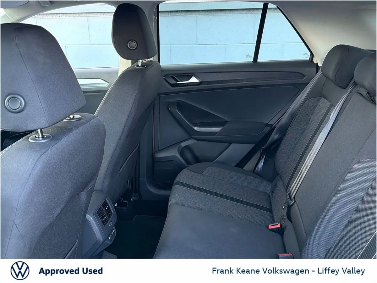 Volkswagen T-Roc LIFE 1.0 TSI 110HP *ASCOT GREY* * - Image 6
