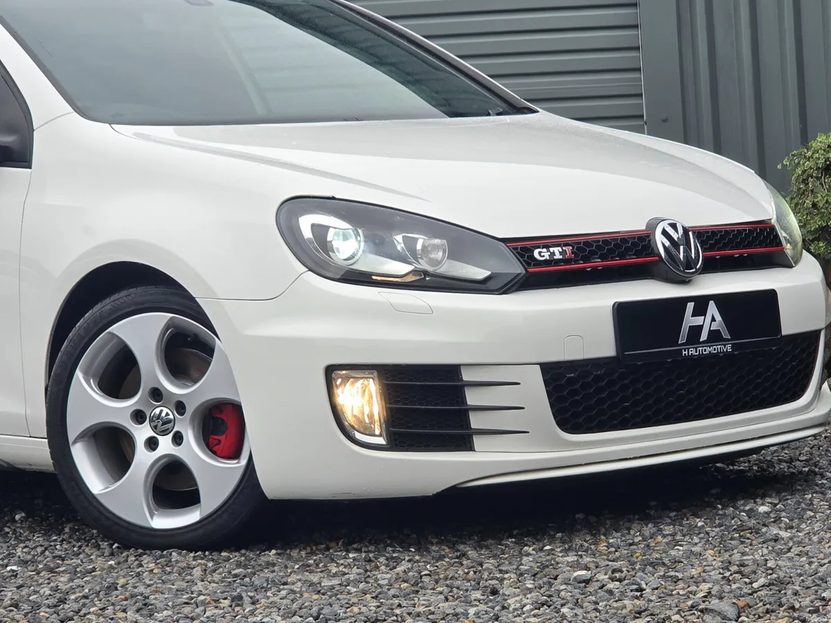 2013 VOLKSWAGEN GOLF GTI DSG LOW KMS - Image 6