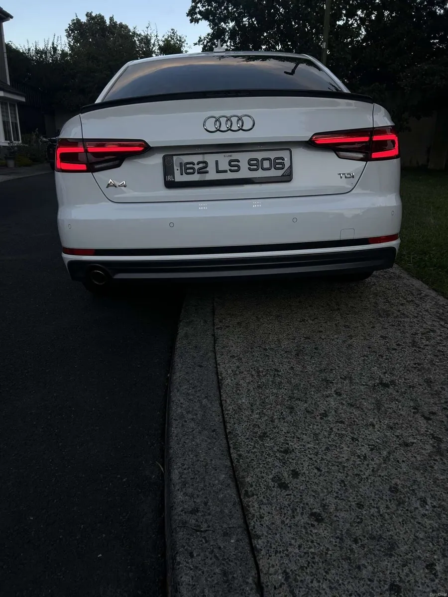 Audi A4 S-line **Black Edition - Image 4