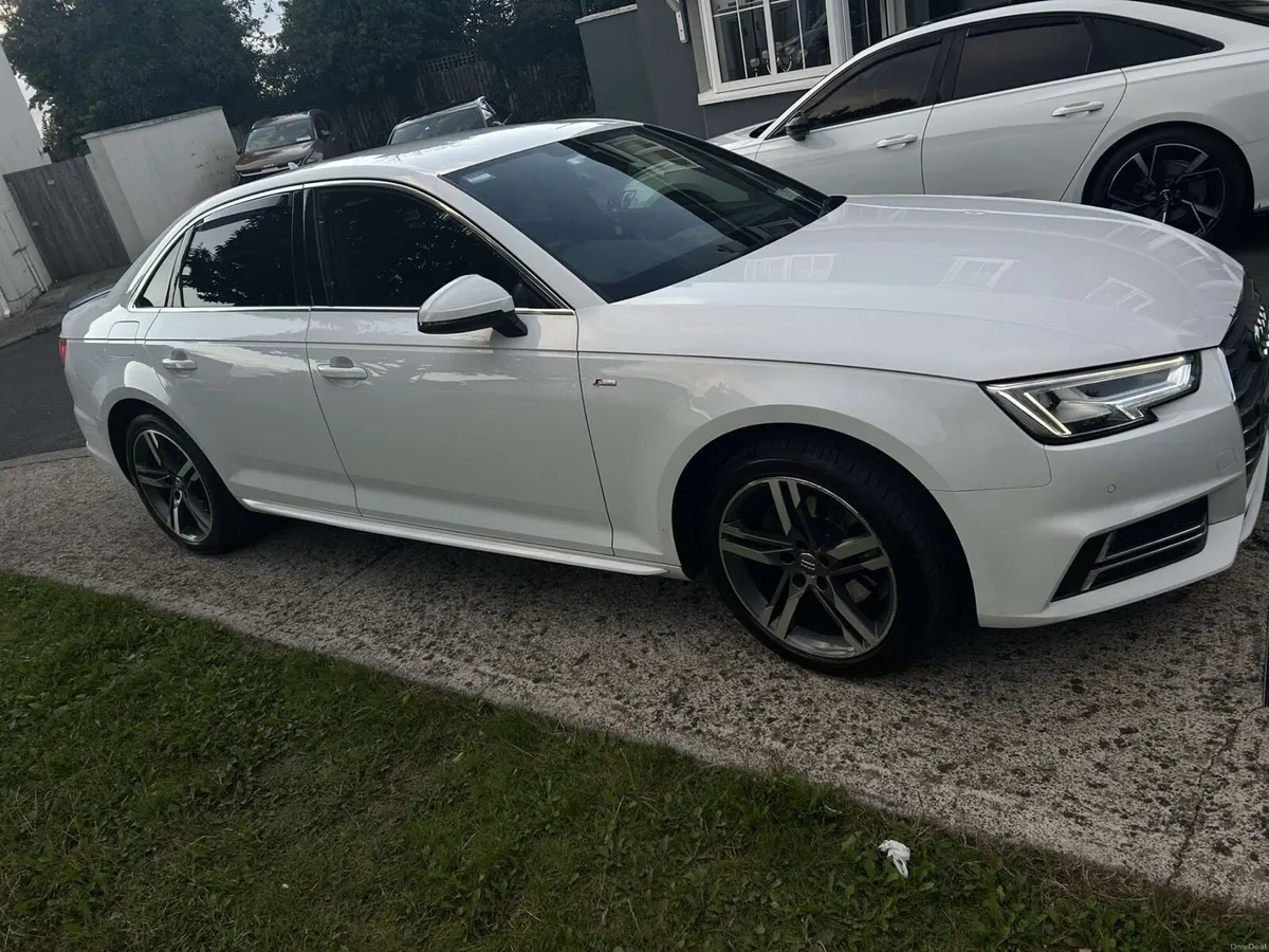Audi A4 S-line **Black Edition - Image 5
