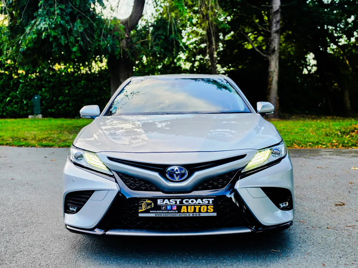 2019 Toyota Camry 2.5 Petrol Hybrid Auto F Leather - Image 5
