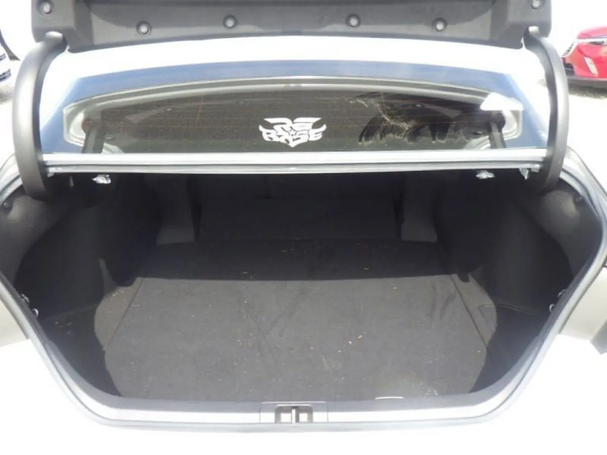 TOYOTA CAMRY WS 2.5 HYBRID AUTOMATIC Arriving 6/09 - Image 5