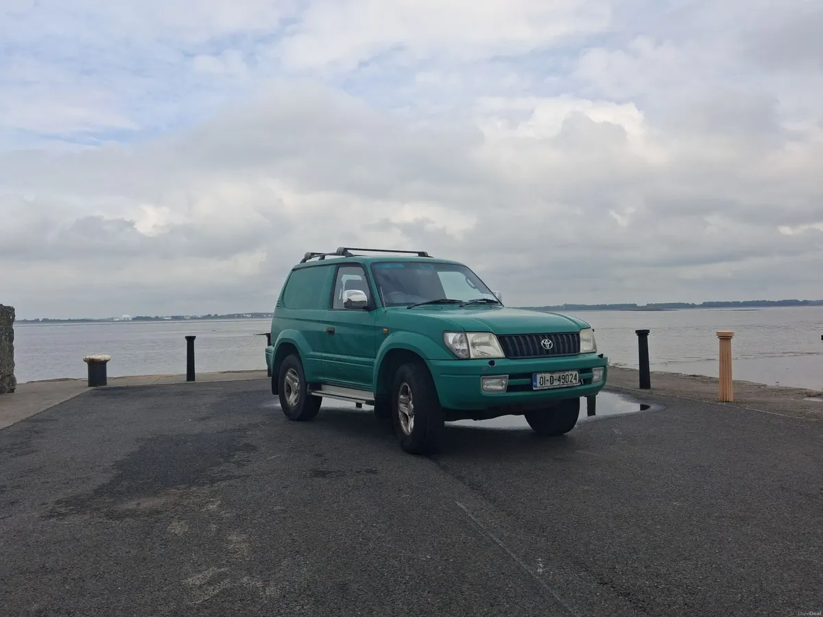 Toyota Land Cruiser 2001 - Image 2