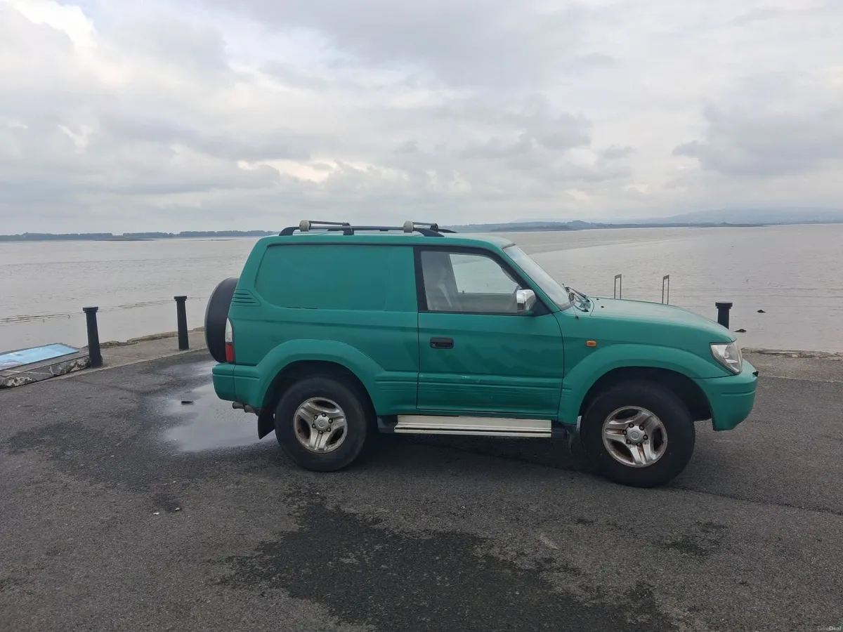 Toyota Land Cruiser 2001 - Image 1