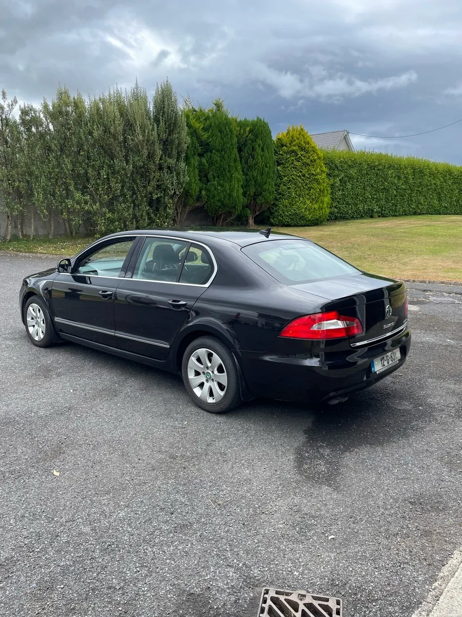 Skoda Superb - Image 2