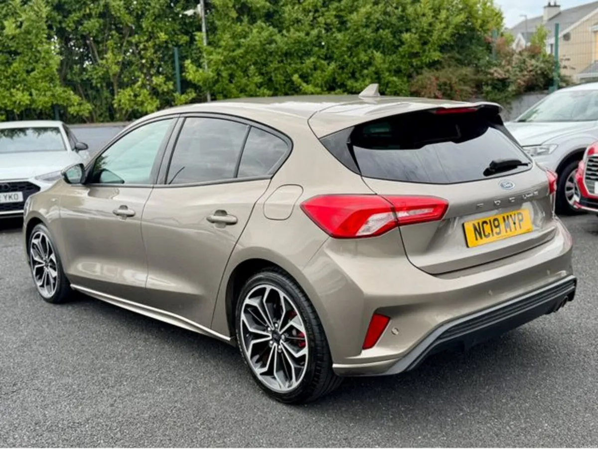 Ford Focus ST-LINE X TDCI - Image 5