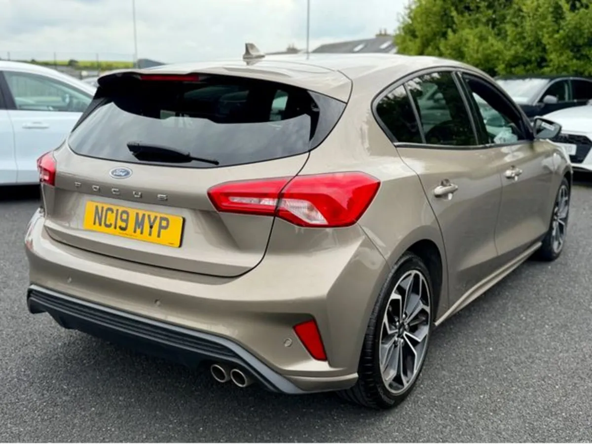 Ford Focus ST-LINE X TDCI - Image 3