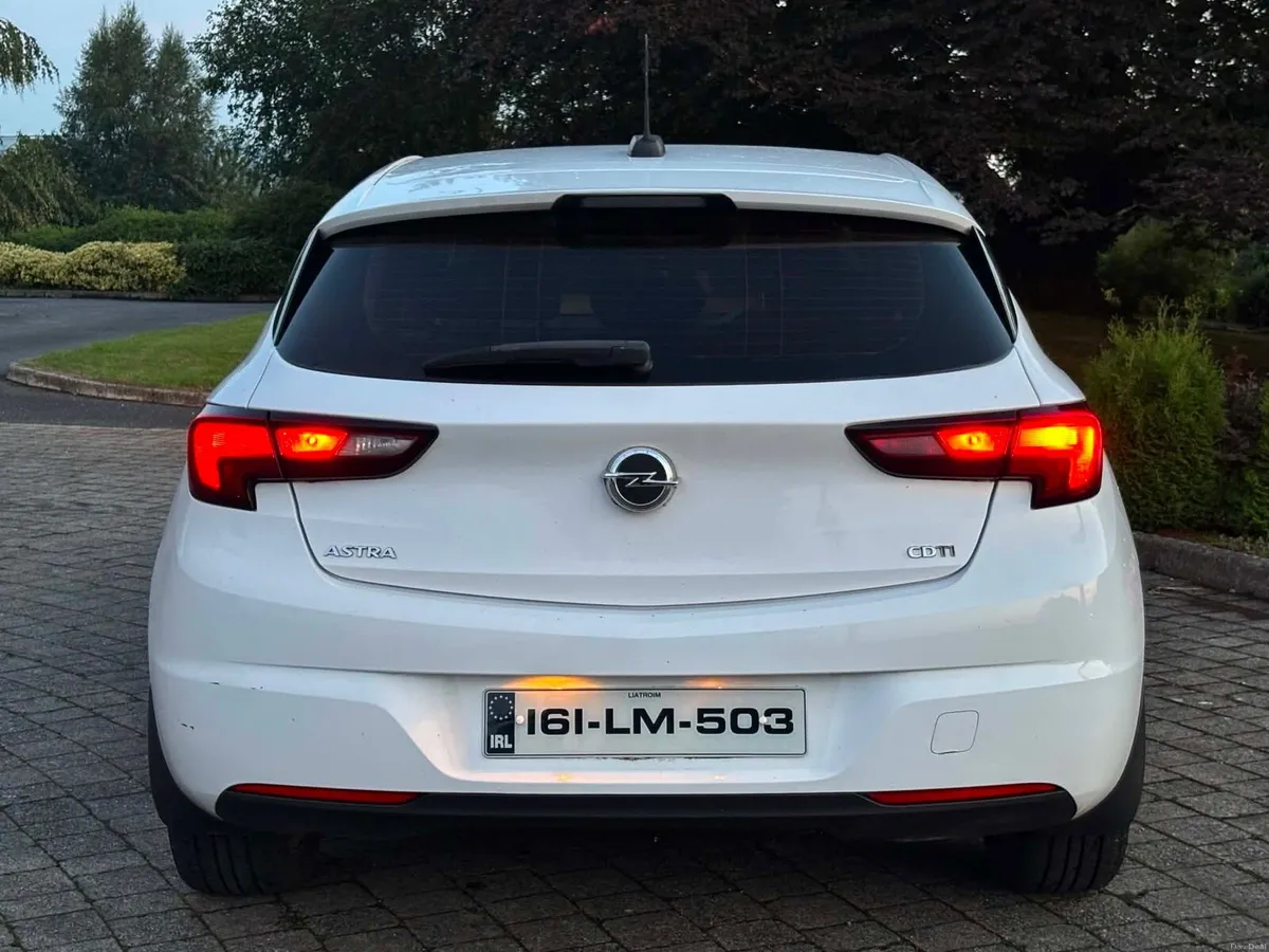 2016 Opel Astra 1.6 cdti 110bhp new model - Image 5