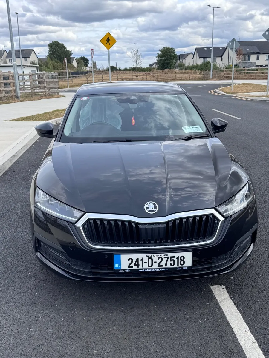 Skoda Octavia 2024 - Image 1