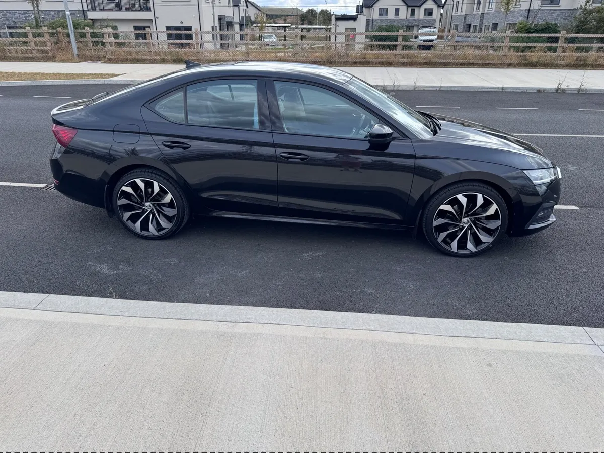 Skoda Octavia 2024 - Image 2