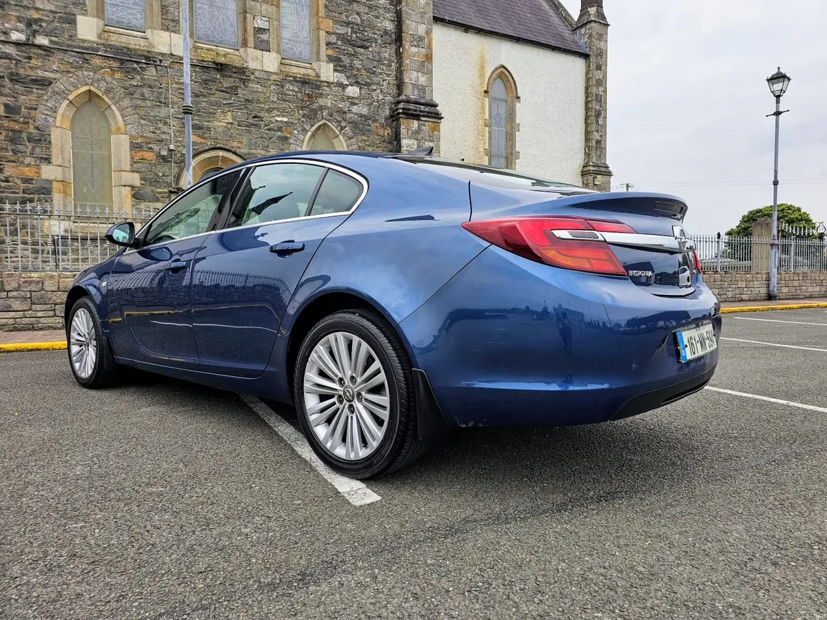 Opel Insignia 1.6 diesel Automatic,  Sat Nav - Image 5
