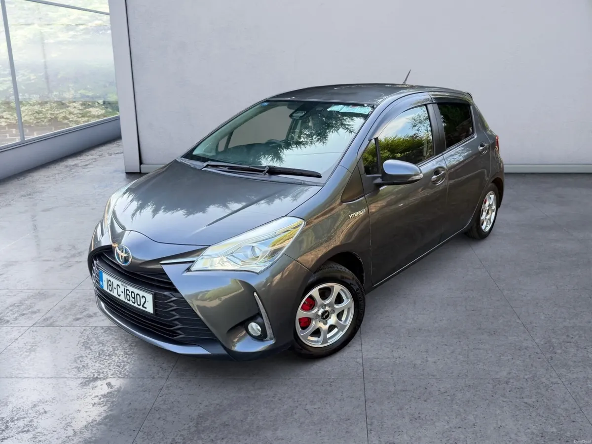 2018 Toyota Vitz 1.5 Petrol Hybrid 48000km - Image 6