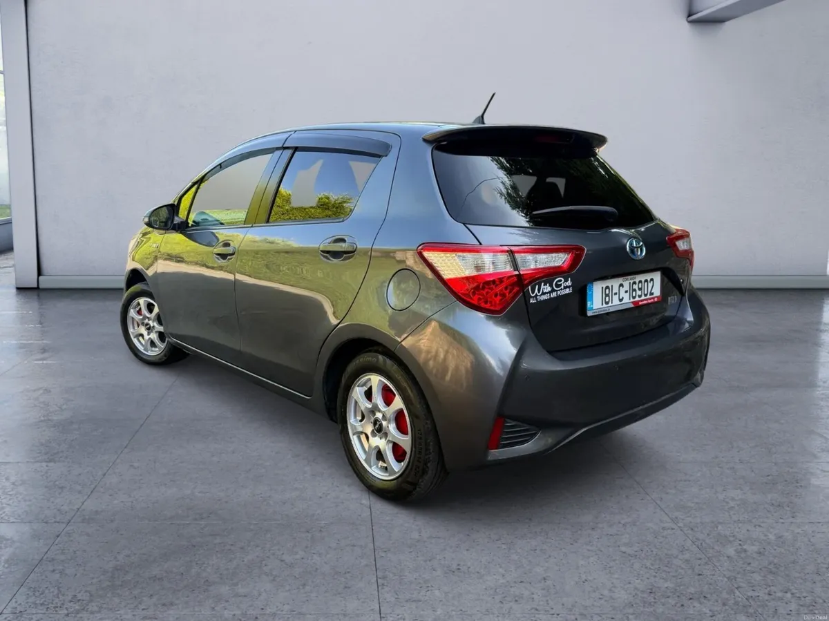 2018 Toyota Vitz 1.5 Petrol Hybrid 48000km - Image 4