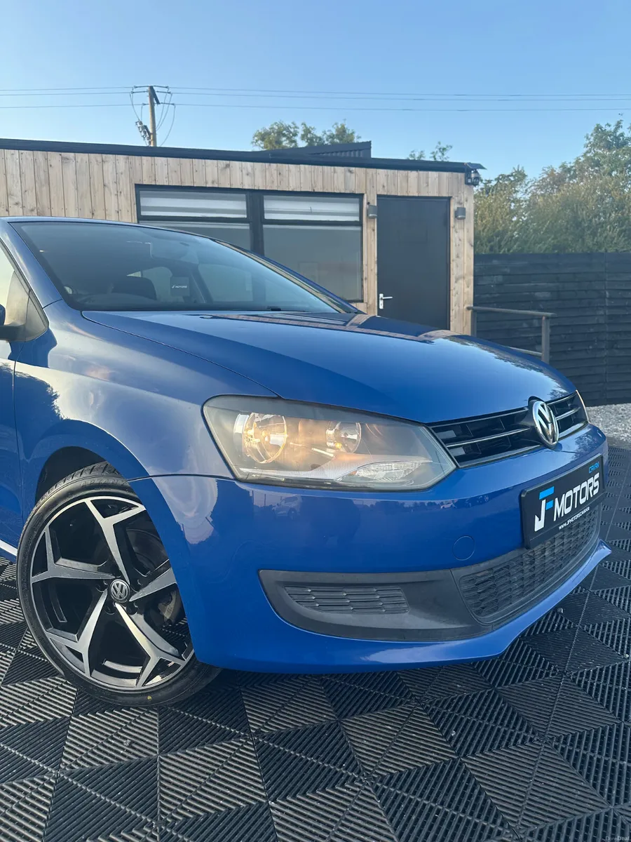 VOLKSWAGEN POLO BLUEMOTION DSG 2013 (132) - Image 2